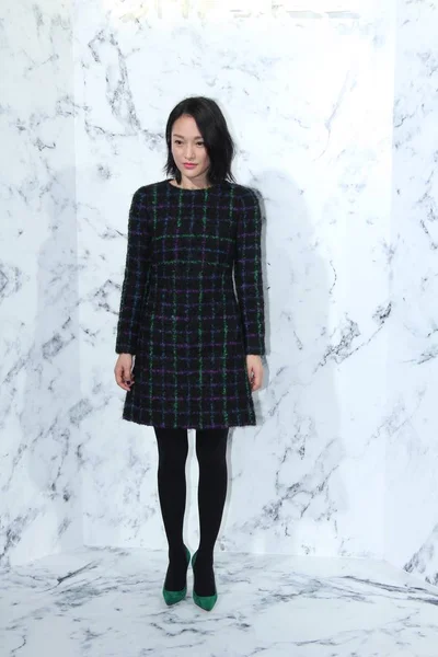 Zhou Xun Kinesisk Skådespelare Anländer För Chanel 2018 Resortkollektion Showen — Stockfoto