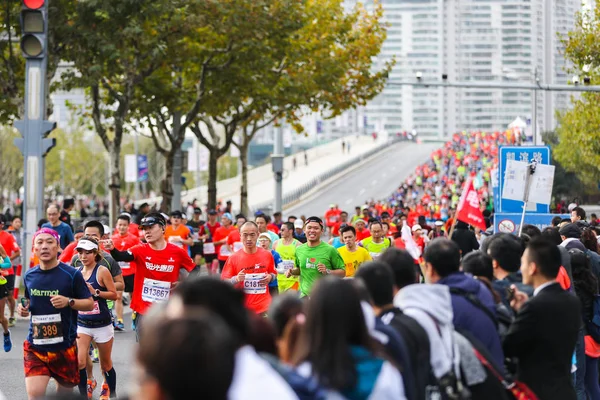 Participants Compete 2017 Shanghai International Marathon Shanghai China November 2017 — Stock Photo, Image