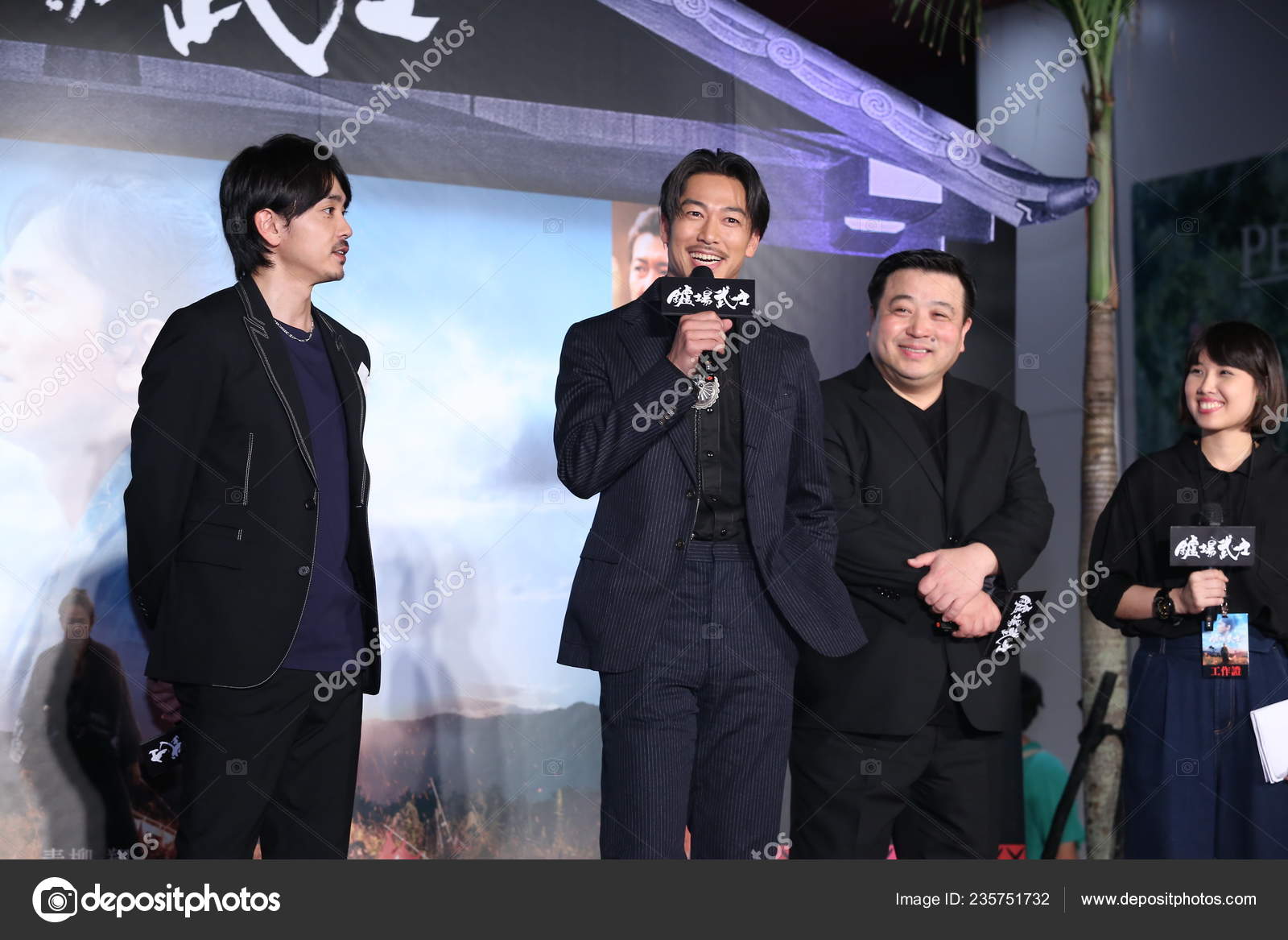 Japanese Actor Sho Aoyagi Left Akira Second Left Japanese Boy — Stock