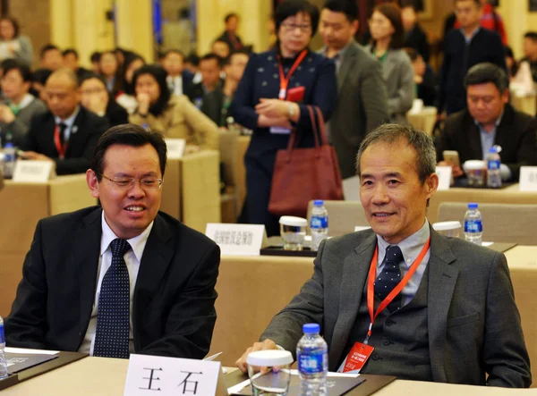 Wang Shi Derecha Presidente China Vanke Ltd Asiste Una Cumbre —  Fotos de Stock