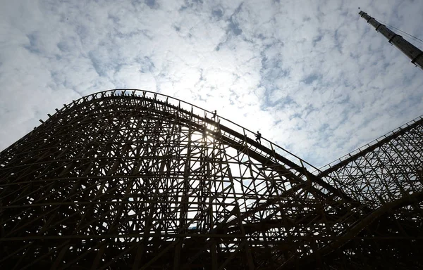 Chinese Workers Labor Construction Site Wooden Roller Coaster Chengdu Happy — Stock Photo, Image