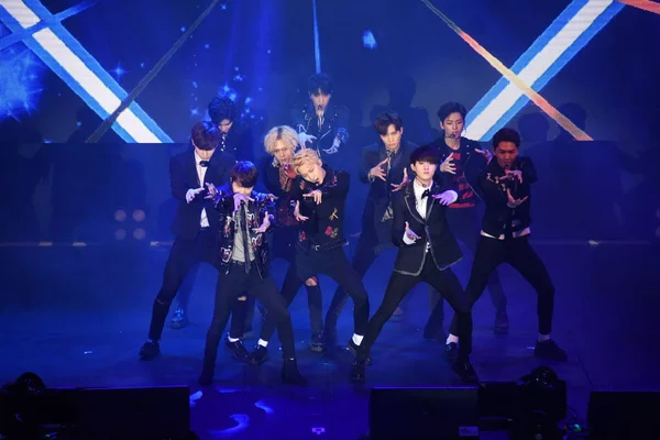 Members South Korean Boy Group Pentagon Perform Concert Taipei Taiwan — Stock Photo, Image