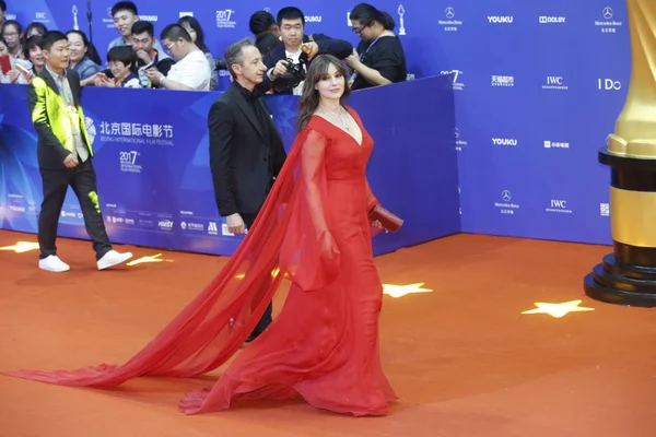 Attrice Modella Italiana Monica Bellucci Destra Arriva Sul Tappeto Rosso — Foto Stock