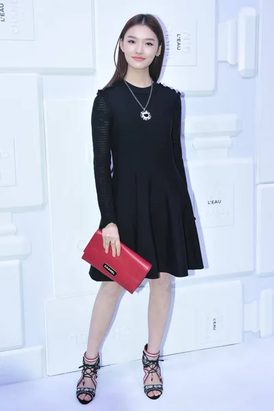 Attrice Cinese Lin Yun Posa Mentre Arriva Evento Promozionale Profumo — Foto Stock