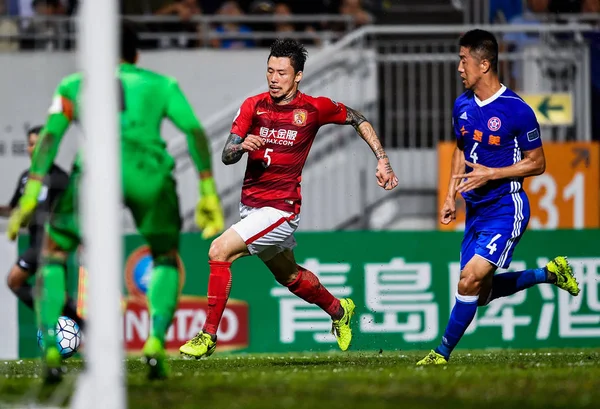 Zhang Linpeng Chiny Guangzhou Evergrande Lewo Drybluje Gainst Hong Kong — Zdjęcie stockowe