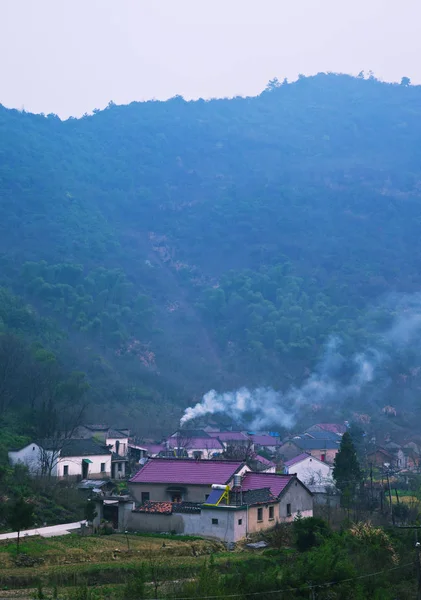 Θέα Της Μικρής Πόλης Που Φημίζεται Για Χειροποίητο Χαρτί Xuanzhi — Φωτογραφία Αρχείου