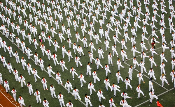 Studenti Zúčastnit Taekwondo Praxe Činnost Během Přestávky Třídy Chengxi Střední — Stock fotografie