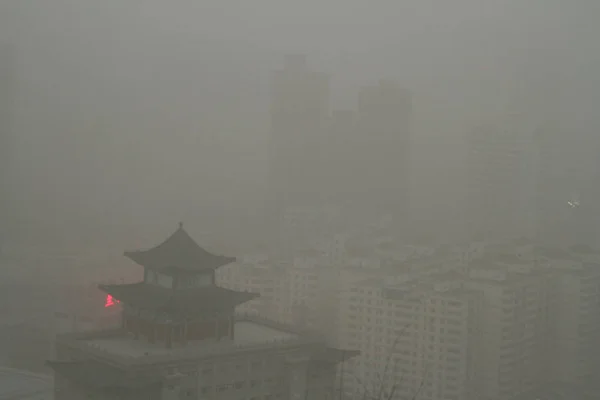 Höghus Ses Vagt Sand Storm Lanzhou City Nordvästra Kinas Gansu — Stockfoto