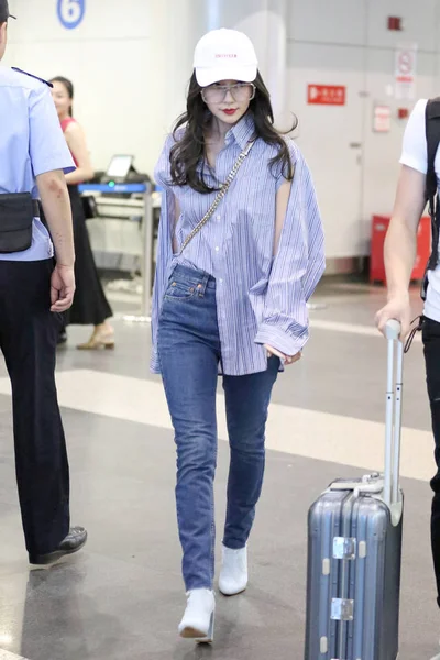 Modelo Atriz Hong Kong Angelababy Retratado Aeroporto Internacional Pequim Capital — Fotografia de Stock