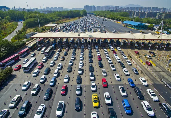 Vista Aérea Masas Vehículos Durante Atasco Tráfico Una Autopista Durante — Foto de Stock