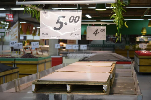Weergave Van Lege Schappen Een Lotte Mart Van Zuid Korea — Stockfoto