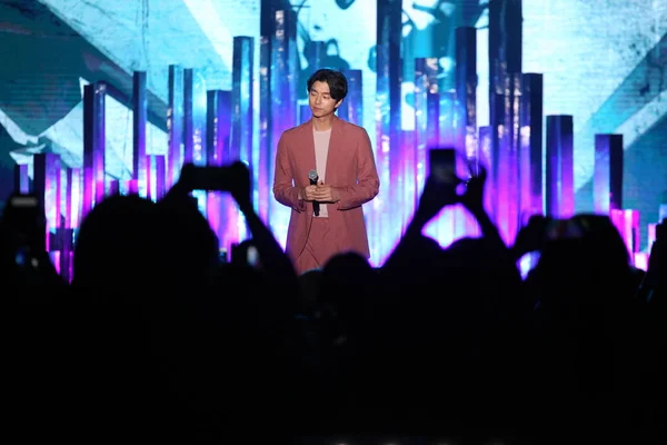 Modelo Ator Sul Coreano Gong Yoo Apresenta Durante Uma Reunião — Fotografia de Stock