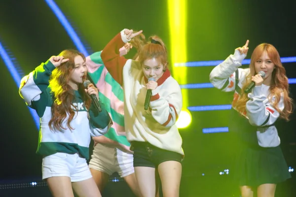Gruppo Femminile Sudcoreano Red Velvet Esibisce Mbn Hero Concert Durante — Foto Stock