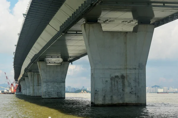 中国南部の広東省の珠海市に香港 マカオ橋を建設中 12月10日2015 — ストック写真