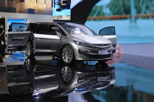 Coche Geely Mpv Concept Está Exhibición Durante 17ª Exposición Internacional — Foto de Stock