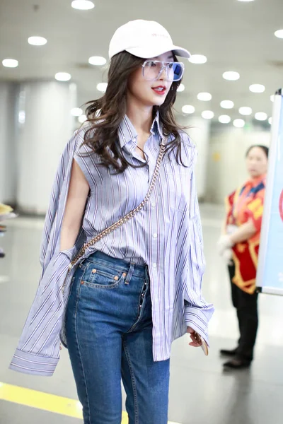 Modelo Atriz Hong Kong Angelababy Retratado Aeroporto Internacional Pequim Capital — Fotografia de Stock