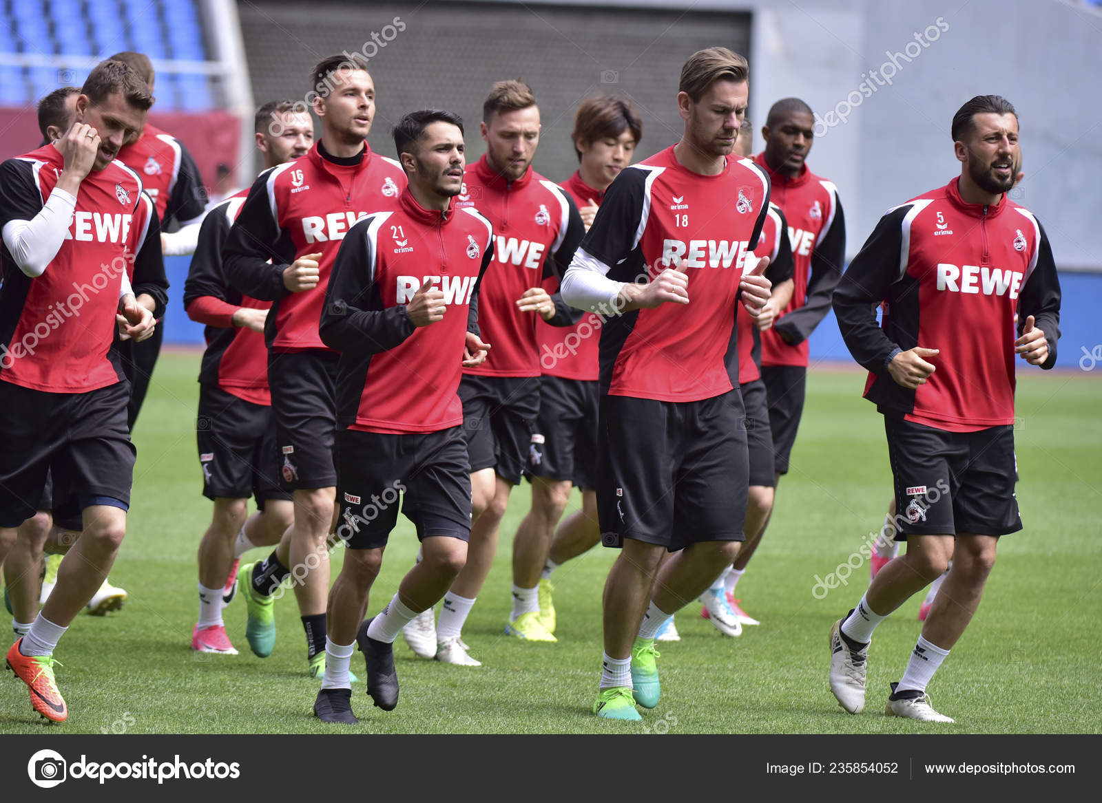 Players Koln Take Part Training Session Friendly Match Liaoning Whowin –  Stock Editorial Photo © ChinaImages #235854052