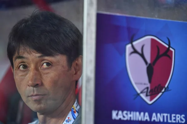 Entrenador Masatada Ishii Kashima Antlers Japón Observa Sus Jugadores Competir — Foto de Stock