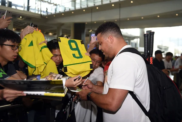 Brazilská Fotbalová Hvězda Ronaldo Luis Nazario Lima Vpravo Běžně Známé — Stock fotografie