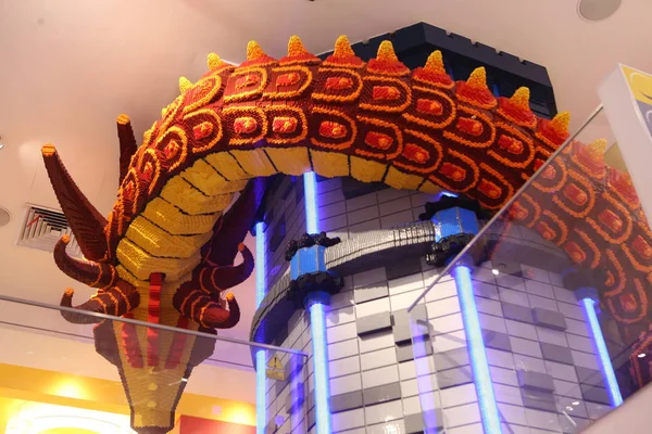 Modelo Dragão Chinês Espiral Acima Pilar Construído Com 180 000 — Fotografia de Stock