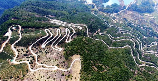 Aerial View Zigzag Mountain Road Leading Tea Plantation Chengqiao Village — Stock Photo, Image