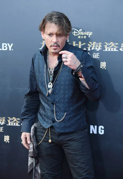 Americký Herec Johnny Depp Přichází Červeném Koberci Premiéru Svého Nového — Stock fotografie