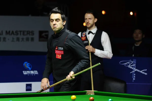 Ronnie Sullivan Inglaterra Reage Considerar Tiro Para Judd Trump Inglaterra — Fotografia de Stock