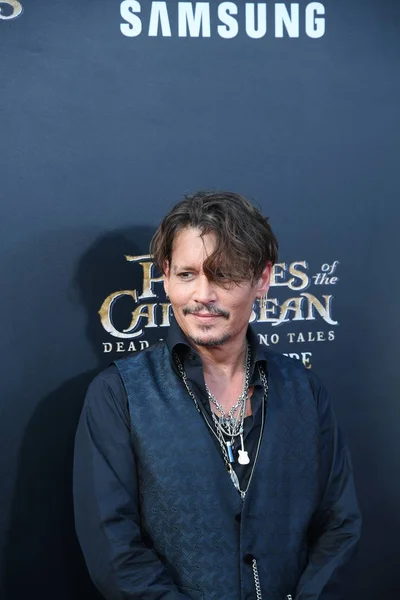 Americký Herec Johnny Depp Přichází Červeném Koberci Premiéru Svého Nového — Stock fotografie