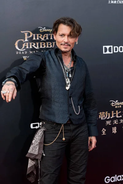 Americký Herec Johnny Depp Přichází Červeném Koberci Premiéru Svého Nového — Stock fotografie