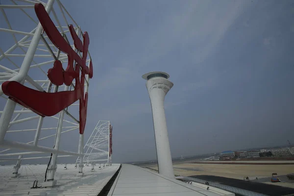 Uitzicht Luchtverkeersleiding Toren Terminal Gebouw Wuhan Tianhe International Airport Wuhan — Stockfoto