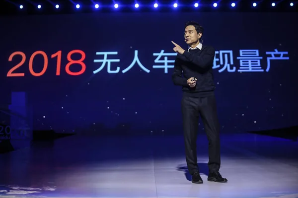 Robin Yanhong Chairman Ceo Baidu Inc Introduces Self Driving Car — Stock Photo, Image