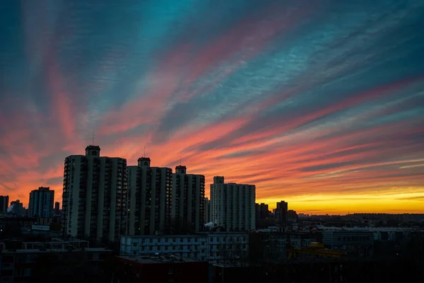 2017年1月10日 中国北京日出时多彩的天空 — 图库照片
