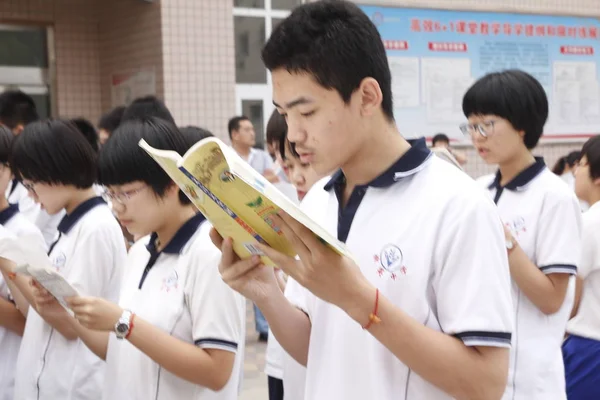 Chinesische Schüler Joggen Morgens Der Jingying Mittelschule Shijiazhuang Der Nordchinesischen — Stockfoto