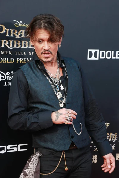 Ator Americano Johnny Depp Chega Tapete Vermelho Para Estreia Seu — Fotografia de Stock