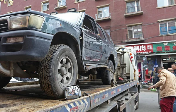 Suv Que Hundió Escalera Supermercado Subterráneo Quedó Atascado Carga Camión — Foto de Stock