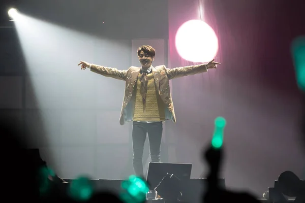 Membri Del Gruppo Ragazzi Sudcoreano Shinee Esibiscono Loro Concerto Hong — Foto Stock