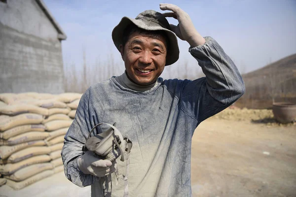 Der Chinesische Vater Zweier Zwillinge Tian Yujin Der 000 Tonnen — Stockfoto