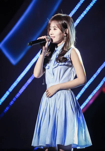 Jingyi Van Chinees Meisjesgroep Snh48 Presteert Tijdens 24E Chinese Top — Stockfoto