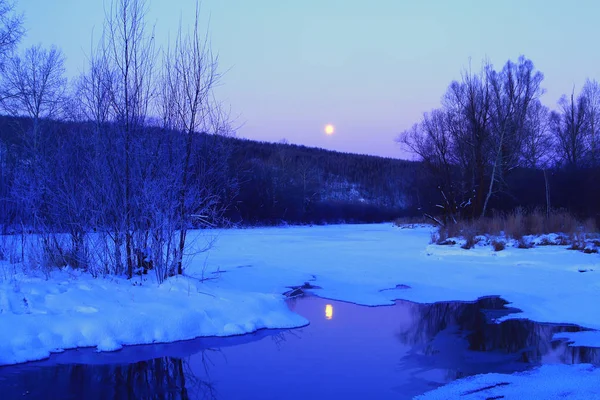 Een Besneeuwde Landschap Van Het Natuurgebied Van Linbing Rivier Bij — Stockfoto