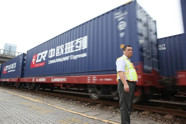 Перший Вантажний Потяг X8428 Китайської Залізниці Express Пов Язаний Мінська — стокове фото