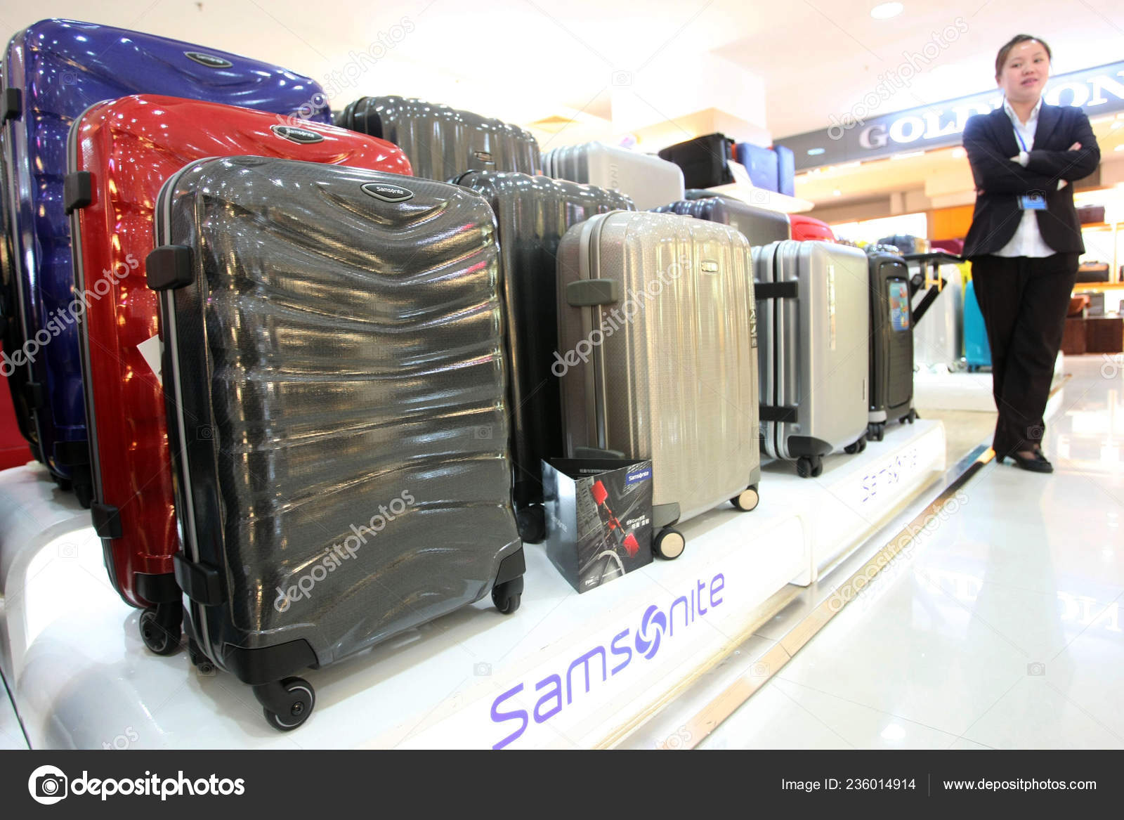 samsonite raffles city