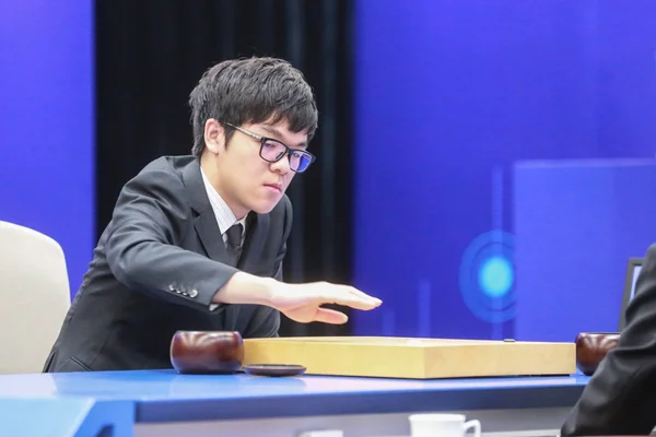 Chiński Gracz Jie Konkuruje Google Sztucznej Inteligencji Program Alphago Ostatniej — Zdjęcie stockowe
