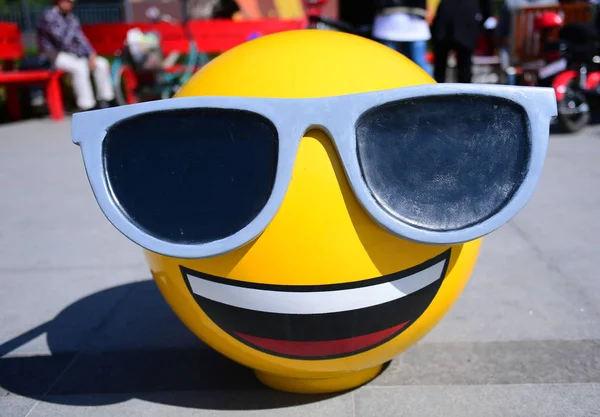 Emoji Pedra Para Mostrar Uma Expressão Facial Retratado Cidade Shenyang — Fotografia de Stock