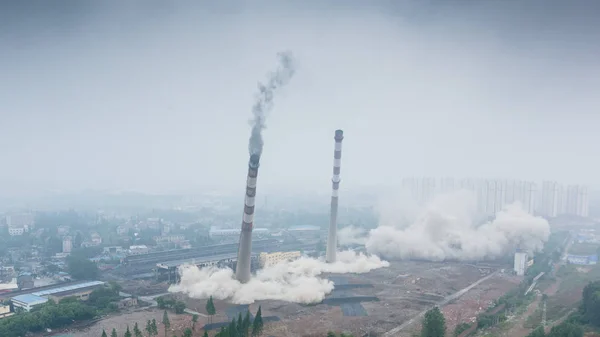 Two 180 Meter Tall Chimneys Cooling Tower Demolished Explosion Nanjing — Stock Photo, Image