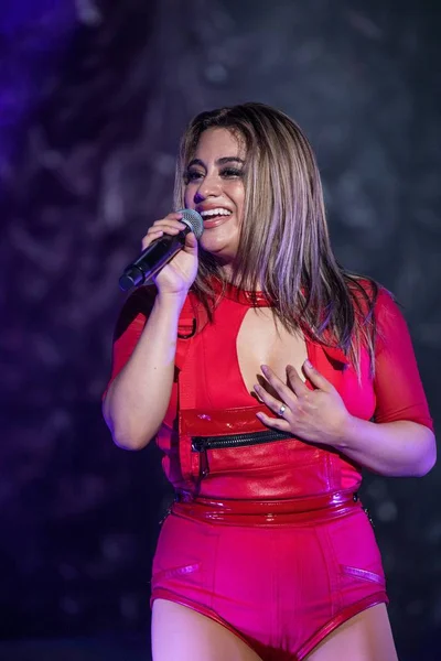 Allyson Brooke Hernández Del Grupo Femenino Estadounidense Fifth Harmony Presenta — Foto de Stock