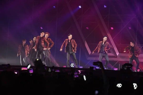 Membros Grupo Masculino Chinês Sul Coreano Exo Apresentam Durante Concerto — Fotografia de Stock