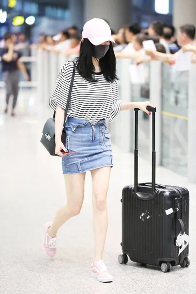 Chinese Actrice Yang Afgebeeld Beijing Capital International Airport Beijing China — Stockfoto