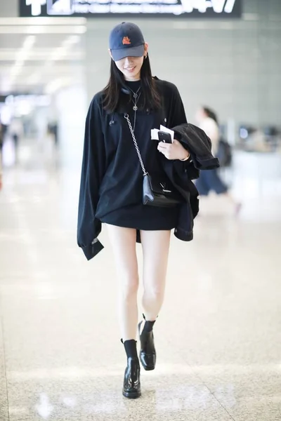 Kinesiska Modell Mengyao Bättre Känd Som Ming Poser Shanghai Hongqiao — Stockfoto