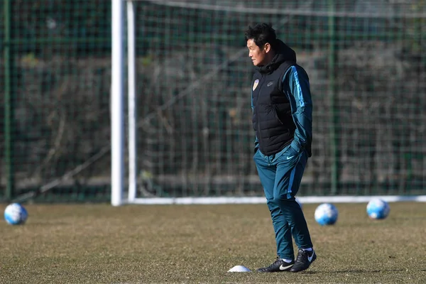 Kepala Pelatih Choi Yong Soo Dari Jiangsu Suning Ambil Bagian — Stok Foto