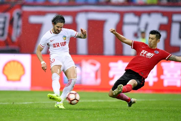 Futebolista Brasileiro Alexandre Rodrigues Silva Conhecido Como Pato Esquerda Tianjin — Fotografia de Stock